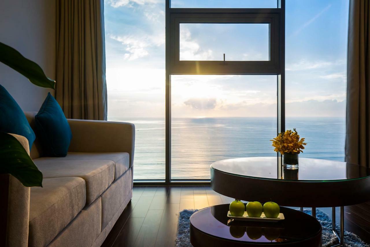 Maximilan Danang Beach Hotel Luaran gambar