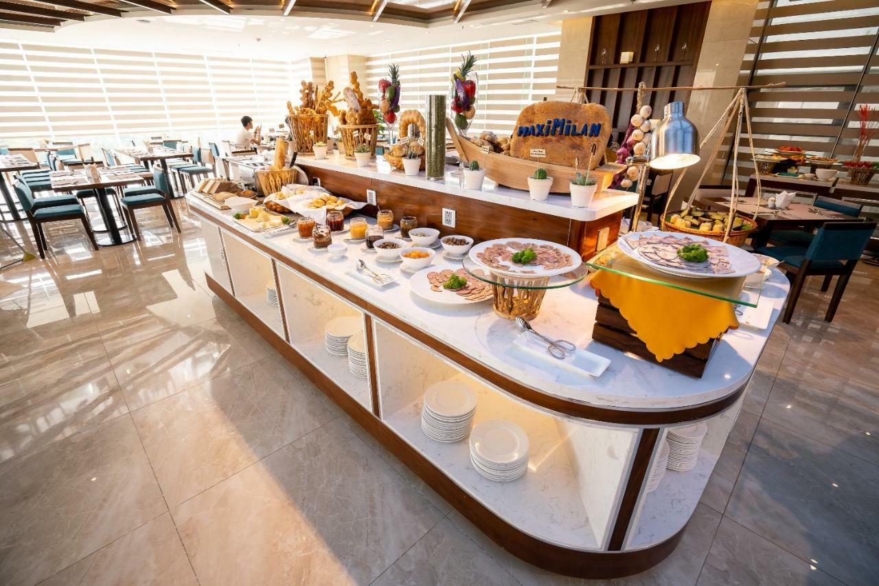 Maximilan Danang Beach Hotel Luaran gambar
